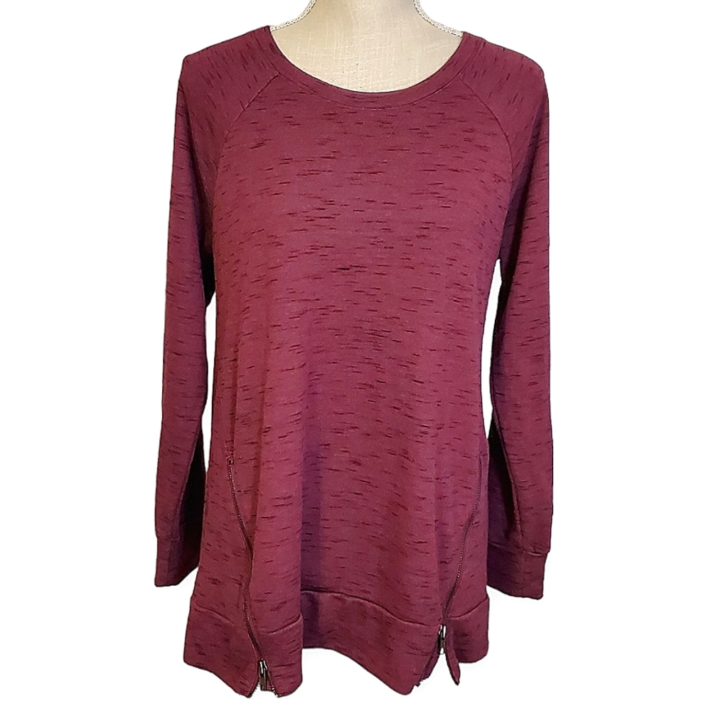 MOTHERHOOD | Women's heathered burgundy zipper detail sweater.